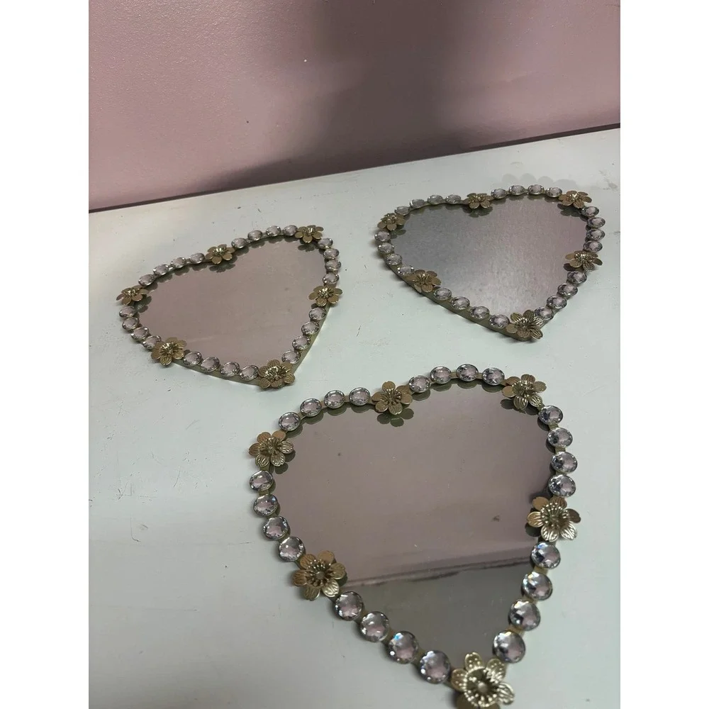 Heart wall mirrors